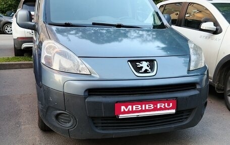 Peugeot Partner II рестайлинг 2, 2010 год, 585 000 рублей, 11 фотография