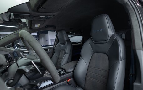 Porsche Cayenne III, 2024 год, 31 990 000 рублей, 10 фотография