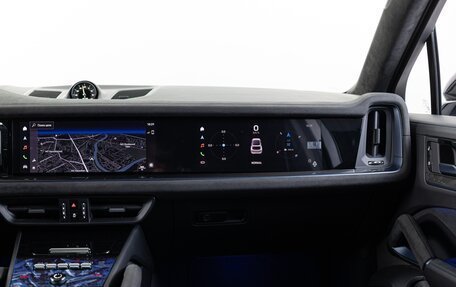Porsche Cayenne III, 2024 год, 31 990 000 рублей, 21 фотография
