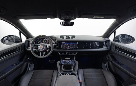 Porsche Cayenne III, 2024 год, 31 990 000 рублей, 30 фотография