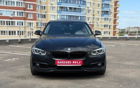 BMW 3 серия, 2018 год, 2 700 000 рублей, 2 фотография