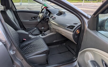 Renault Megane III, 2009 год, 599 999 рублей, 2 фотография