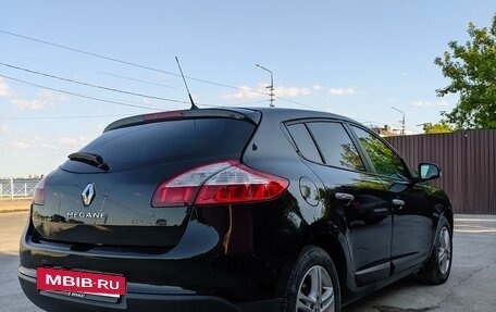 Renault Megane III, 2012 год, 850 000 рублей, 2 фотография
