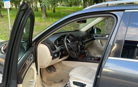 Volkswagen Touareg III, 2014 год, 1 990 000 рублей, 3 фотография