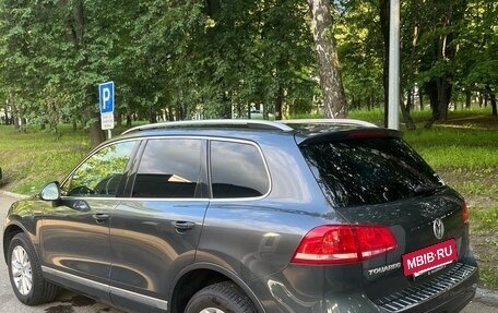 Volkswagen Touareg III, 2014 год, 1 990 000 рублей, 2 фотография