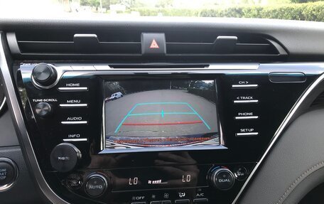 Toyota Camry, 2019 год, 2 750 000 рублей, 13 фотография