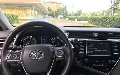 Toyota Camry, 2019 год, 2 750 000 рублей, 12 фотография