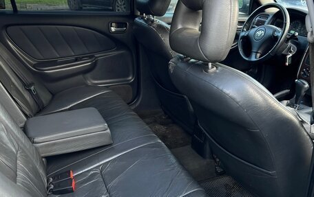 Toyota Avensis III рестайлинг, 2001 год, 650 000 рублей, 8 фотография
