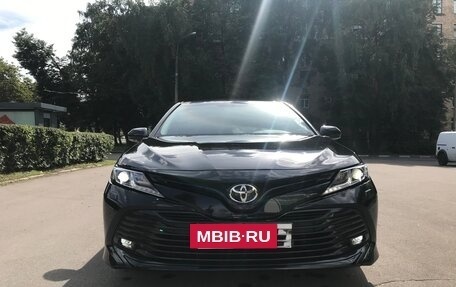 Toyota Camry, 2019 год, 2 750 000 рублей, 17 фотография