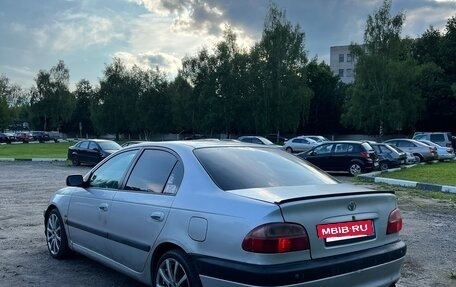 Toyota Avensis III рестайлинг, 2001 год, 650 000 рублей, 3 фотография