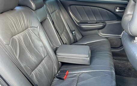 Toyota Avensis III рестайлинг, 2001 год, 650 000 рублей, 9 фотография