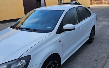 Volkswagen Polo VI (EU Market), 2012 год, 600 000 рублей, 6 фотография