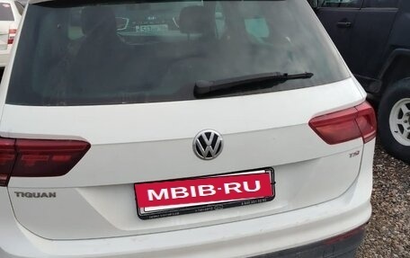 Volkswagen Tiguan II, 2017 год, 1 650 000 рублей, 6 фотография