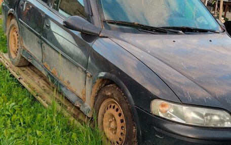 Opel Vectra B рестайлинг, 2000 год, 150 000 рублей, 4 фотография