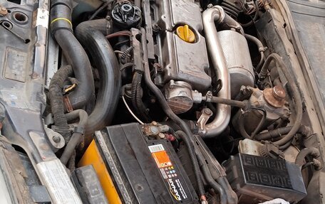Opel Vectra B рестайлинг, 2000 год, 150 000 рублей, 9 фотография
