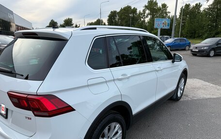 Volkswagen Tiguan II, 2017 год, 1 850 000 рублей, 4 фотография