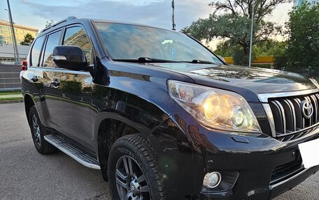Toyota Land Cruiser Prado 150 рестайлинг 2, 2010 год, 3 100 000 рублей, 3 фотография