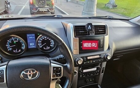 Toyota Land Cruiser Prado 150 рестайлинг 2, 2010 год, 3 100 000 рублей, 18 фотография