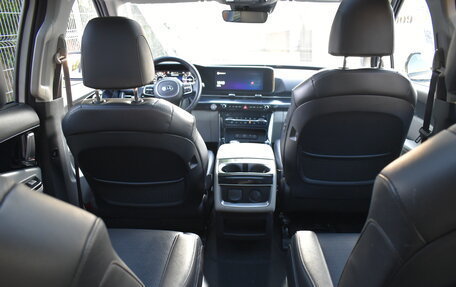 KIA Carnival, 2021 год, 3 750 000 рублей, 21 фотография