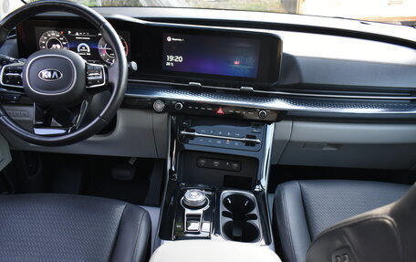 KIA Carnival, 2021 год, 3 750 000 рублей, 24 фотография