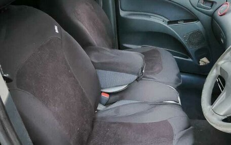 Mitsubishi Colt VI рестайлинг, 2003 год, 300 000 рублей, 3 фотография