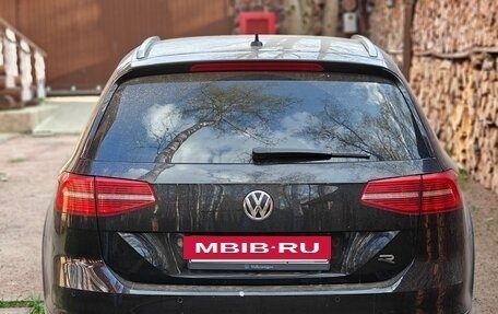 Volkswagen Passat B8 рестайлинг, 2018 год, 3 300 000 рублей, 2 фотография