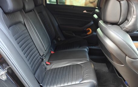 Volkswagen Passat B8 рестайлинг, 2018 год, 3 300 000 рублей, 13 фотография