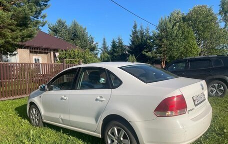 Volkswagen Polo VI (EU Market), 2011 год, 630 000 рублей, 2 фотография
