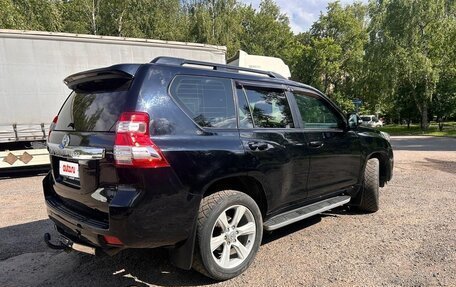 Toyota Land Cruiser Prado 150 рестайлинг 2, 2014 год, 3 000 000 рублей, 7 фотография