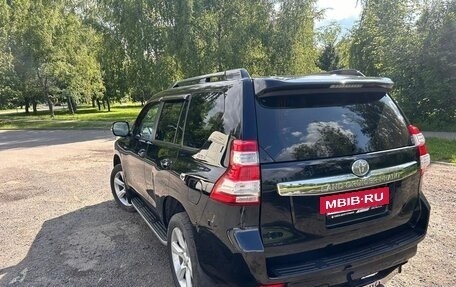 Toyota Land Cruiser Prado 150 рестайлинг 2, 2014 год, 3 000 000 рублей, 5 фотография
