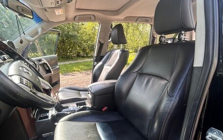 Toyota Land Cruiser Prado 150 рестайлинг 2, 2014 год, 3 000 000 рублей, 10 фотография