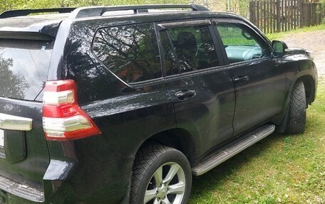 Toyota Land Cruiser Prado 150 рестайлинг 2, 2014 год, 3 000 000 рублей, 16 фотография