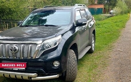 Toyota Land Cruiser Prado 150 рестайлинг 2, 2014 год, 3 000 000 рублей, 15 фотография