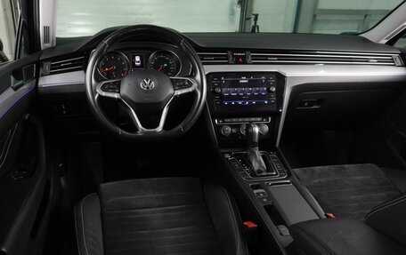 Volkswagen Passat B8 рестайлинг, 2020 год, 1 879 000 рублей, 6 фотография