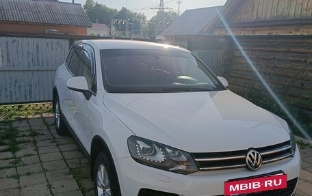 Volkswagen Touareg III, 2012 год, 2 400 000 рублей, 4 фотография