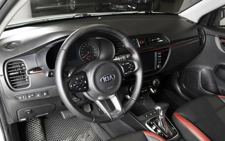 KIA Rio IV, 2020 год, 1 100 000 рублей, 3 фотография