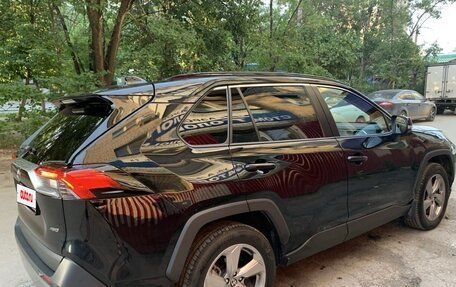 Toyota RAV4, 2021 год, 3 170 000 рублей, 3 фотография
