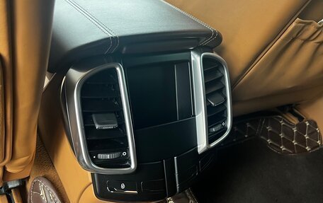 Porsche Cayenne III, 2012 год, 2 650 000 рублей, 18 фотография