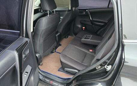 Toyota RAV4, 2014 год, 1 790 000 рублей, 10 фотография