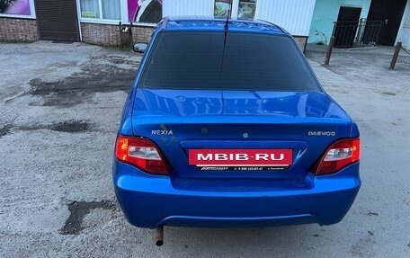 Daewoo Nexia I рестайлинг, 2011 год, 200 000 рублей, 5 фотография