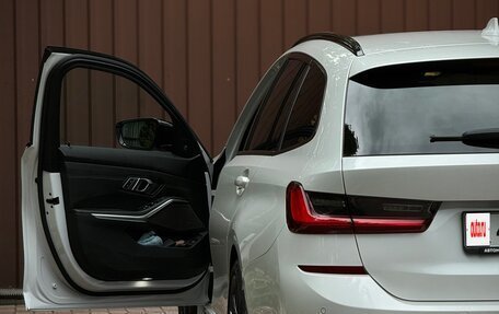 BMW 3 серия, 2020 год, 3 800 000 рублей, 13 фотография
