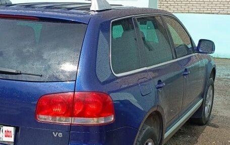 Volkswagen Touareg III, 2003 год, 750 000 рублей, 2 фотография