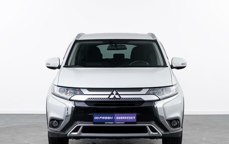 Mitsubishi Outlander III рестайлинг 3, 2021 год, 2 550 000 рублей, 3 фотография