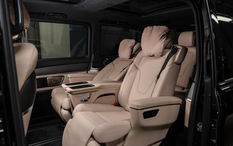 Mercedes-Benz V-Класс, 2024 год, 14 800 000 рублей, 13 фотография