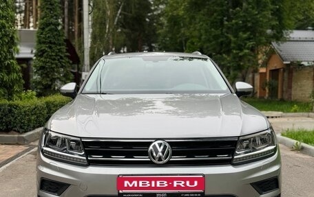 Volkswagen Tiguan II, 2018 год, 2 890 000 рублей, 9 фотография