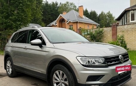 Volkswagen Tiguan II, 2018 год, 2 890 000 рублей, 10 фотография