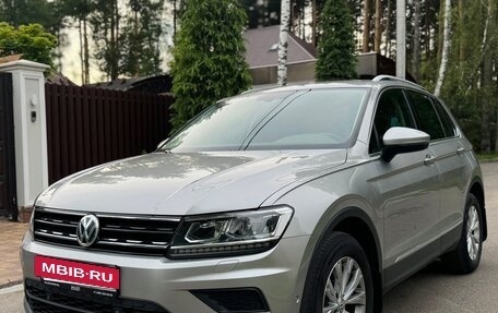 Volkswagen Tiguan II, 2018 год, 2 890 000 рублей, 11 фотография