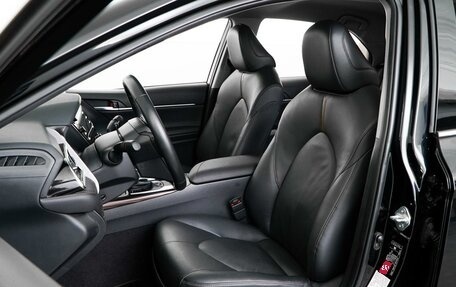 Toyota Camry, 2018 год, 3 178 070 рублей, 10 фотография