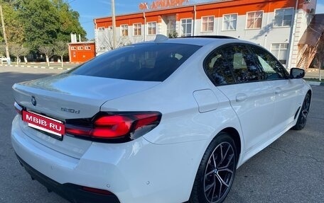 BMW 5 серия, 2021 год, 5 990 000 рублей, 5 фотография