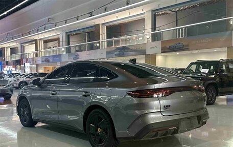 BYD Qin, 2024 год, 2 515 000 рублей, 7 фотография